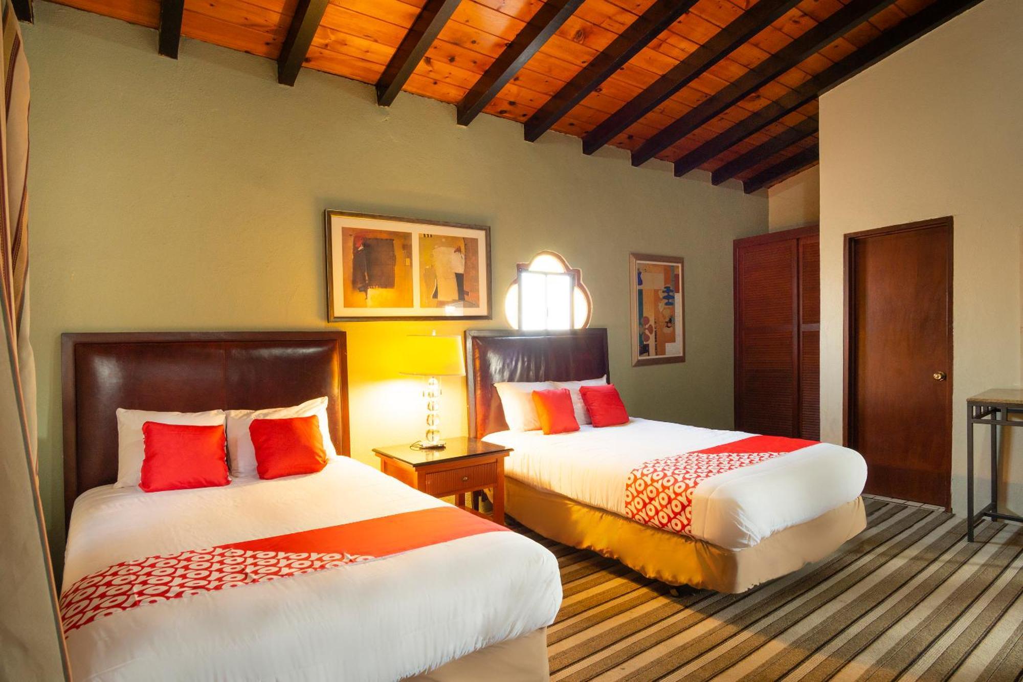 Oyo Hotel Hacienda Don Luis, Rosarito Eksteriør bilde A typical hotel room
